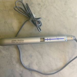 John Frieda: 1 inch hair straightener straightening iron